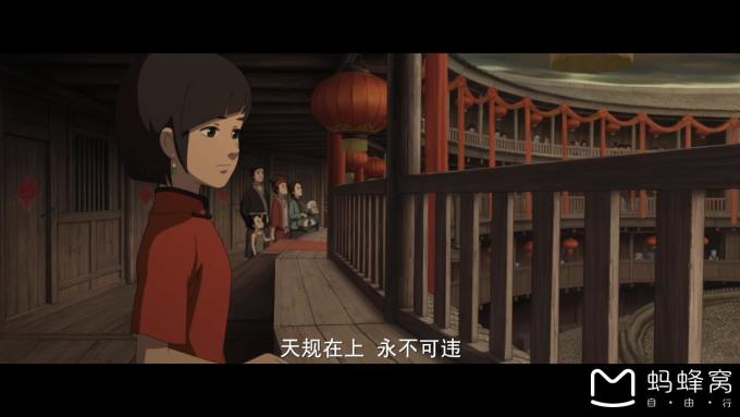 本地人,对土楼比较了解),我来之前安就告诉我说晚上灯笼亮起的时候土楼特别美,还说她第一次来的时候很好奇为什么土楼外都有个柜子,她以为是保险柜之类的啥的,打开一看结果是马桶,,,我当时差点笑cry(好奇害死猫有木有) --> --> --> 不过现在土楼柜子外面都有写好字明确告诉我们了 --> --> 土楼的优点就是【冬暖夏凉】 开始我还说这么个大热天没有空调我可怎么活,结果真是我多虑了,外面30多度高温,土楼里面凉快得不用空调不用风扇还得盖被子都觉得有点凉(古代人真的很聪明,请问这么