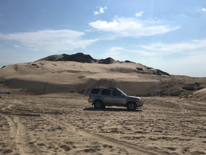 玉龙沙湖滑翔.骆驼.划沙.美食,赤峰旅游攻略