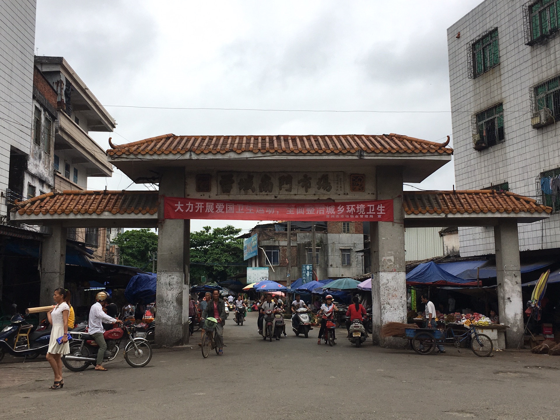 雷州人口2017_雷州石狗