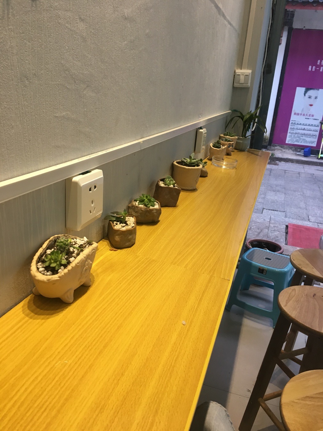 华西村人均收入_丽江吃饭人均消费(3)