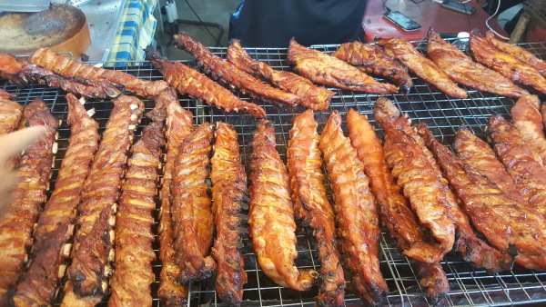 马蜂窝怎么做好吃呢 wKgBZ1mWYR-AZwZCAEezSi6DtB066.jpeg?imageView2%2F2%2Fw%2F600%2Fq%2F100
