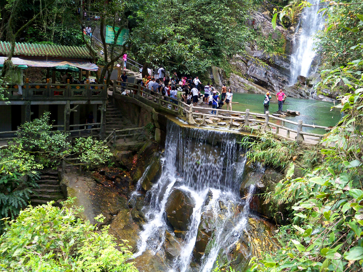 肇庆羚羊山羚羊峡环线,顺介绍鼎湖山,七星岩,八卦村