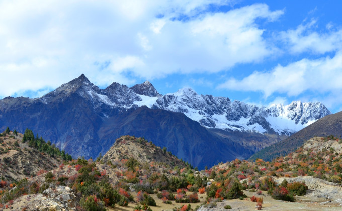 自驾游旅游线路川藏 wKgBZ1oFj1WARyR5AAsyPLvynRA12.jpeg?imageView2%2F2%2Fw%2F680%2Fq%2F90%7CimageMogr2%2Fstrip%2Fquality%2F90