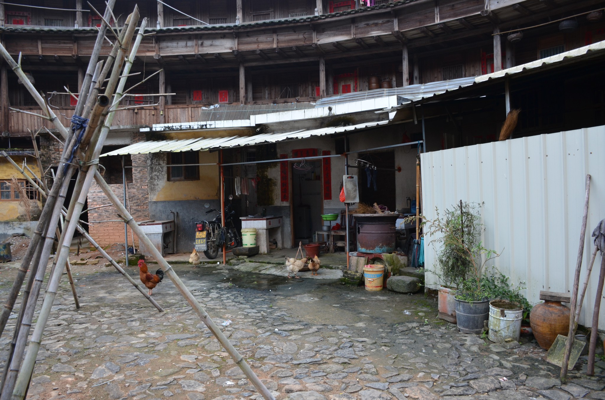 华西村人均收入_上海出发人均300