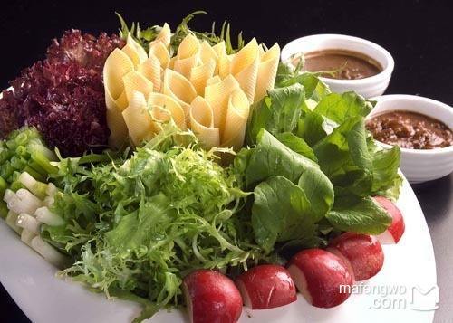 婆婆丁怎么吃 最好 wKgBEFtMQDmAKo3ZAACSf5yuUPY46.jpeg?imageView2%2F2%2Fw%2F600%2Fh%2F600%2Fq%2F90