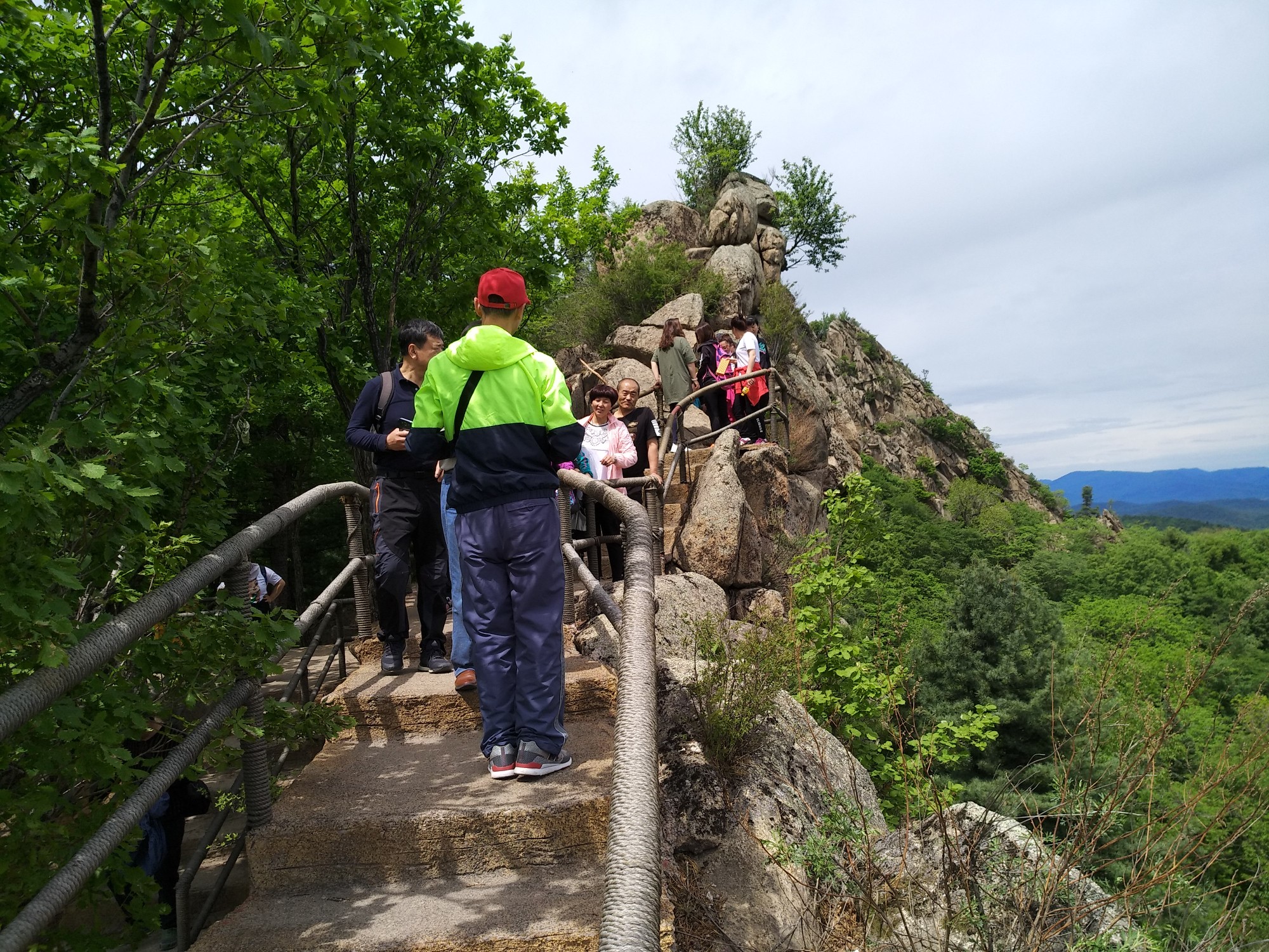 哈尔滨周边"爬山":木兰"鸡冠山"一日游,木兰旅游攻略