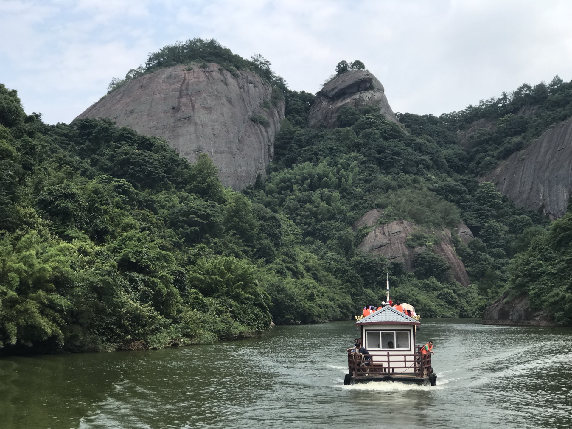 汉仙岩风景区        