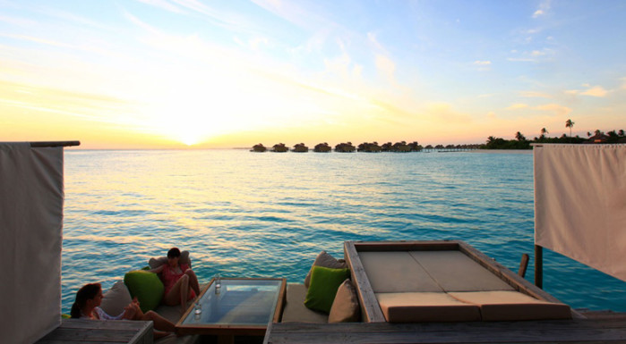 请问大家去马尔代夫旅游订酒店是找代理的吗?