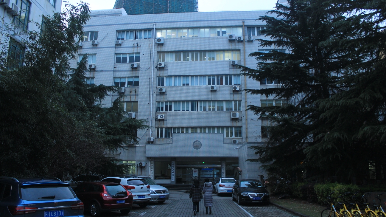 wKgBEFrGy0-AQUb6AAvjwFDa3Pg09.jpeg?imageView2%2F2%2Fw%2F600%2Fh%2F600%2Fq%2F90