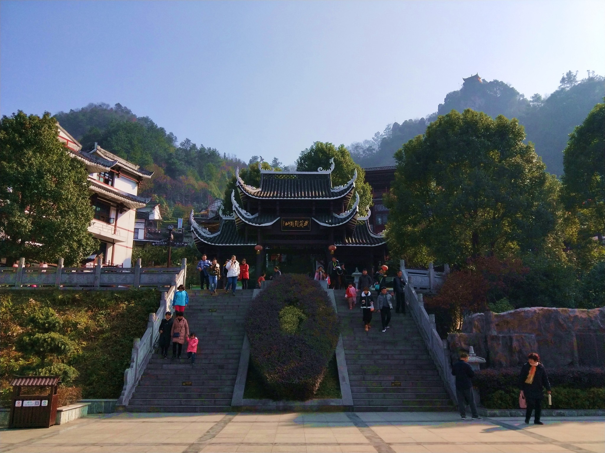 钟离氏人口_原神钟离图片(2)