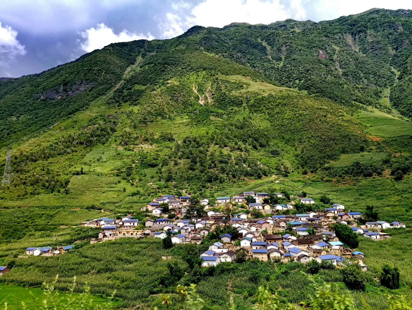 我的大凉山情结----走进大凉山布拖县迪尔村