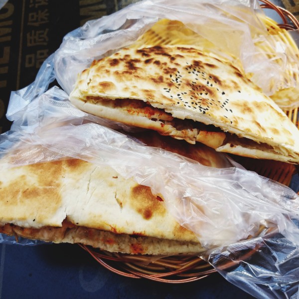 肉夹馍的饼怎么会脆 wKgED1u098aAFdtOAB4aQp3h81s24.jpeg?imageView2%2F2%2Fw%2F600%2Fh%2F600%2Fq%2F90
