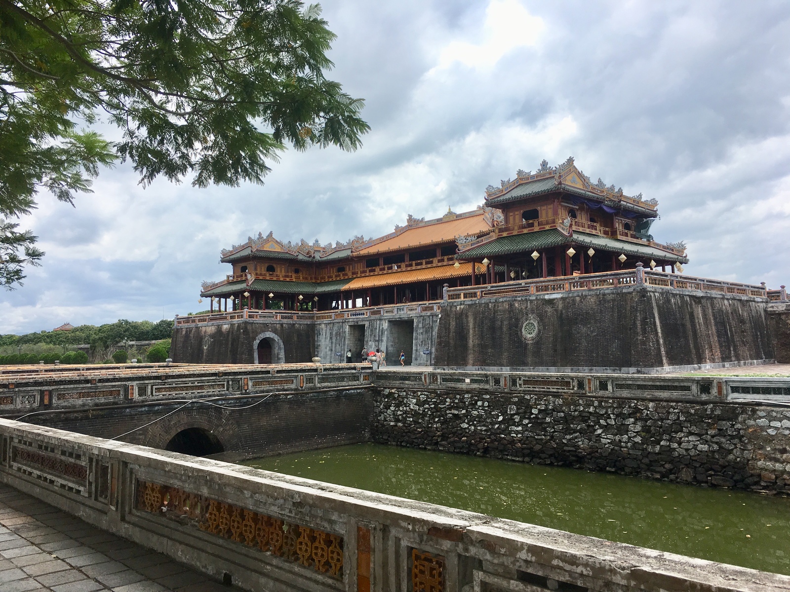                 顺化古都城墙