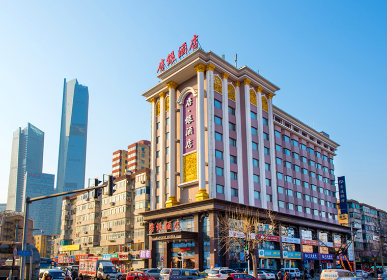 唐银酒店(大连火车站店) 位于火车站兴业街10-12号, 唐银酒店(大连
