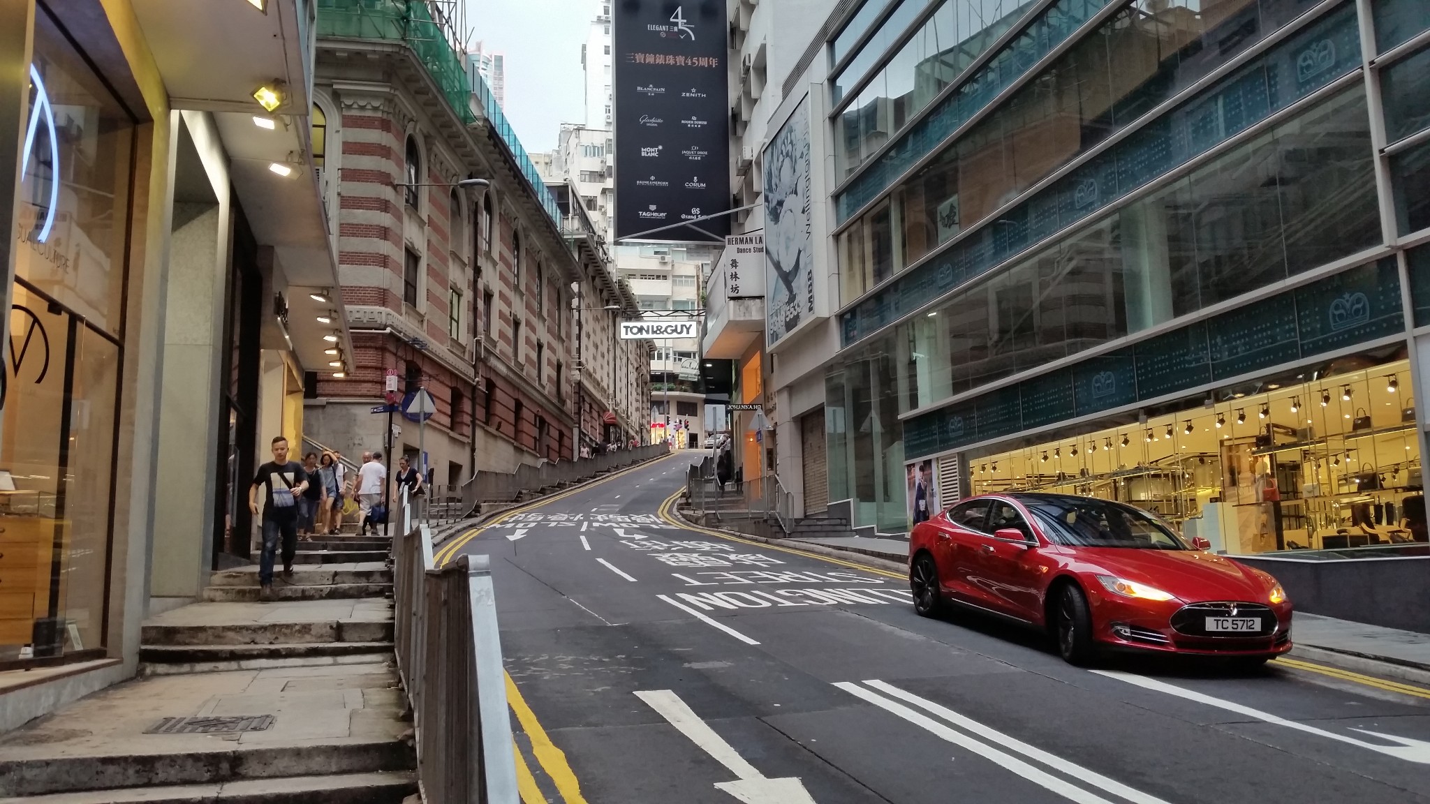 wKgB3FYsweSAUHnoAAlBTng2hv067.jpeg?imageView2%2F2%2Fw%2F600%2Fh%2F600%2Fq%2F90