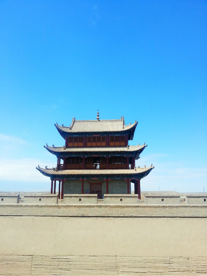 嘉峪关有多少人口_嘉峪关城楼图片(3)