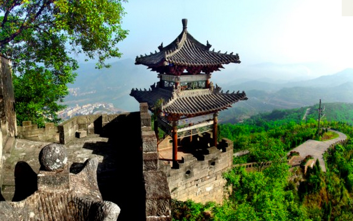 重庆云阳三峡梯城景区是一处集山,水,林