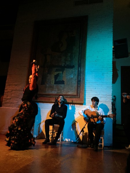 行走旅行视频 wKgBpVWOra6AHE2jAA8DH2eGMQs70.jpeg?imageView2%2F2%2Fw%2F600%2Fh%2F600%2Fq%2F90