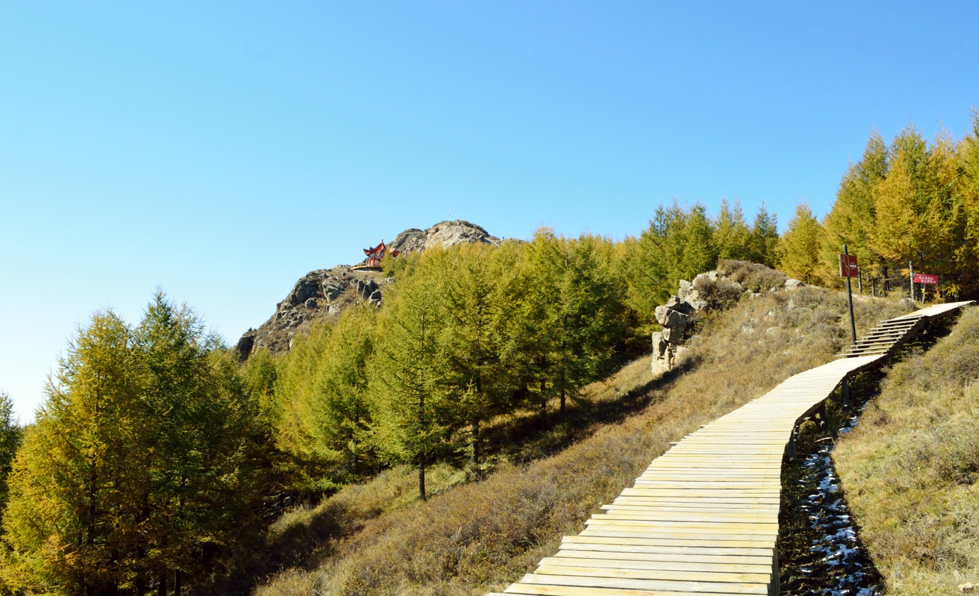 苏木山旅游区        