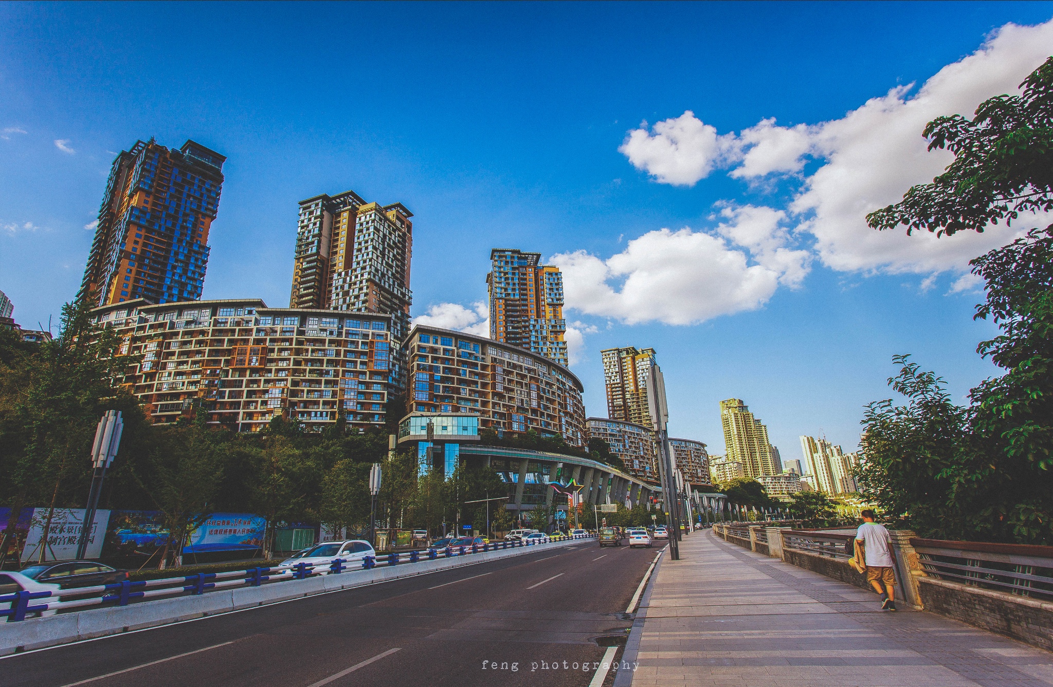重庆旅游人均_重庆旅游景点(2)