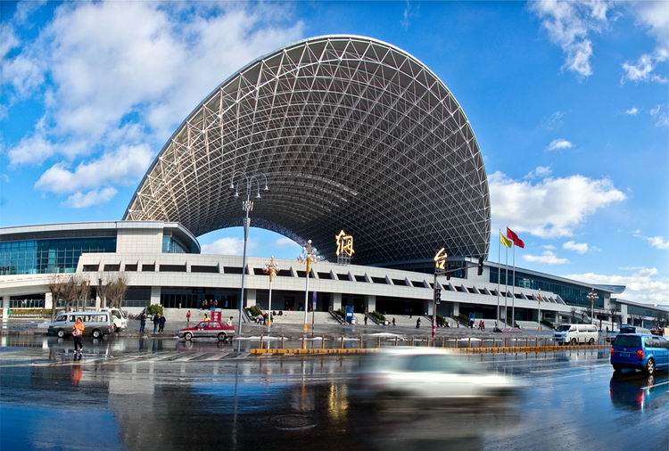 对于烟台大学南北校区会有很多人不明白怎么回事,南校区