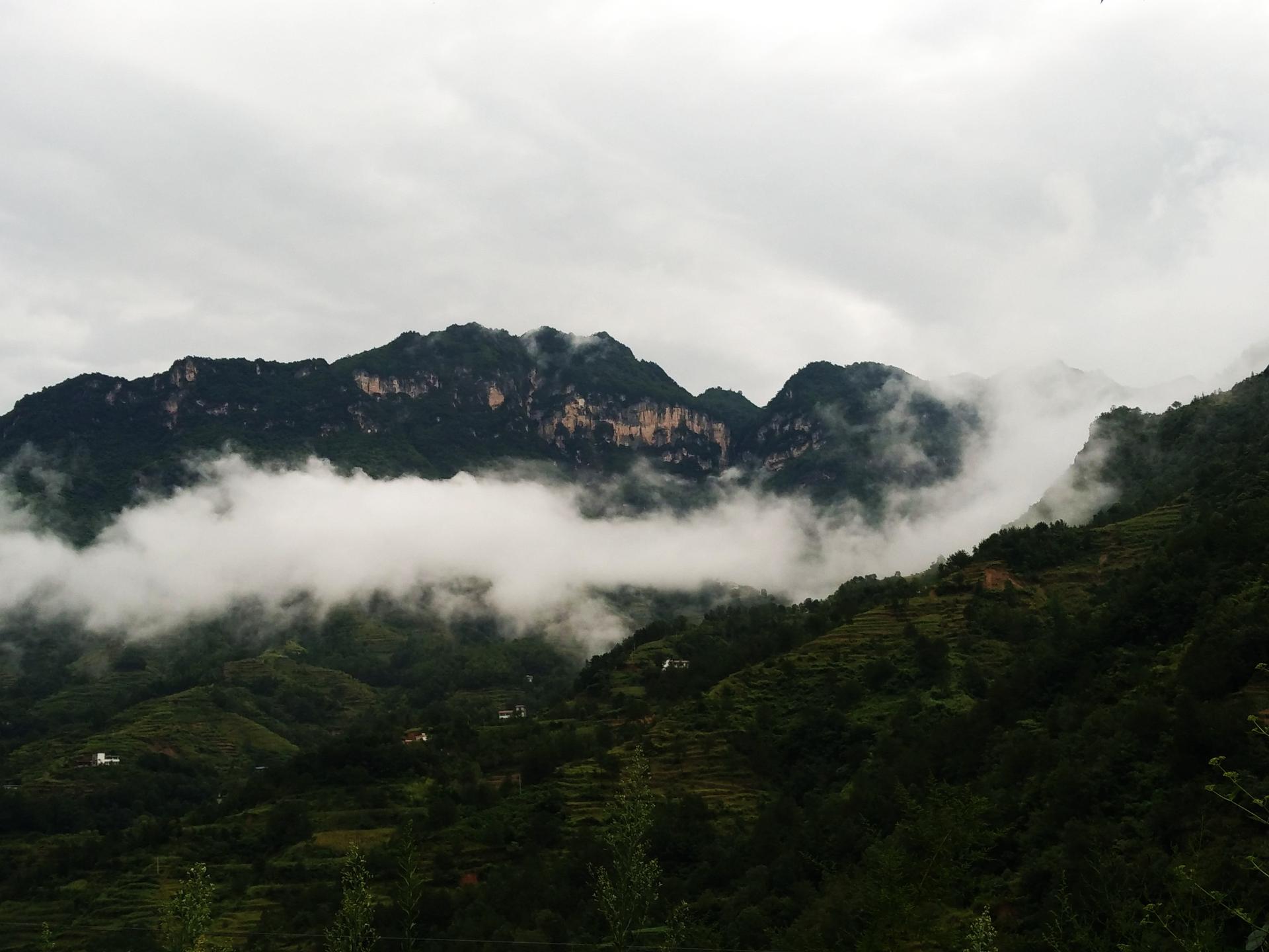 旺苍鼓城山七里峡之游