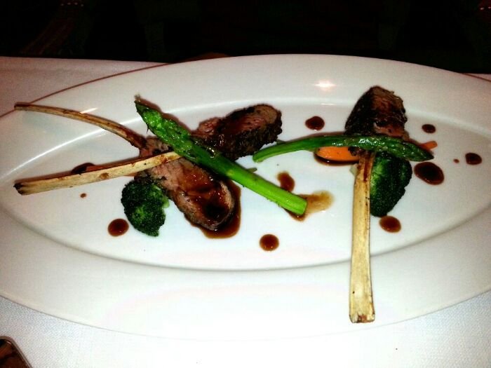 华西村人均收入_巨扒房 人均消费(2)