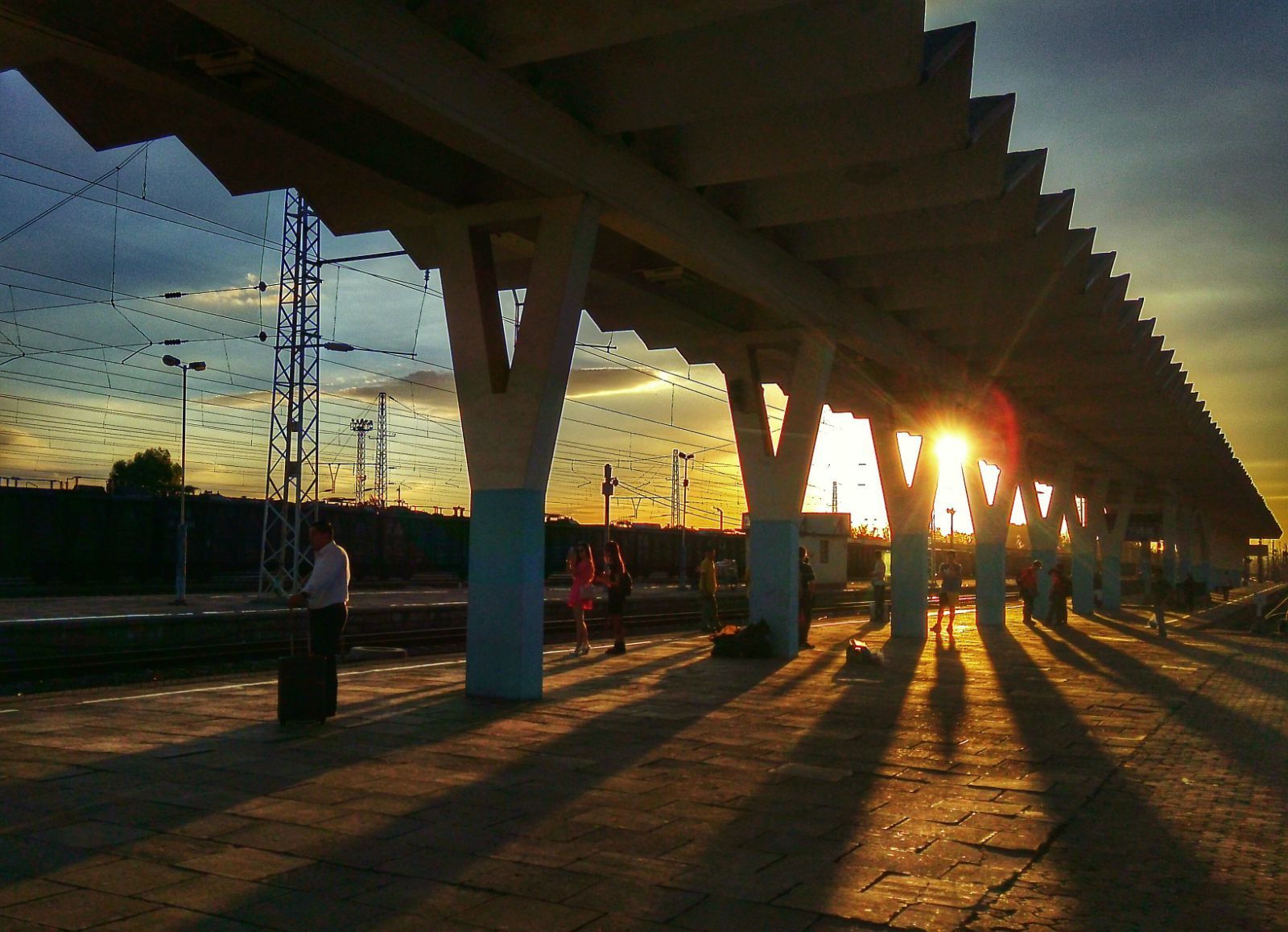 wKgBs1eoTluAWDlqAAPKkwFrf7Q21.jpeg?imageView2%2F2%2Fw%2F600%2Fh%2F600%2Fq%2F90