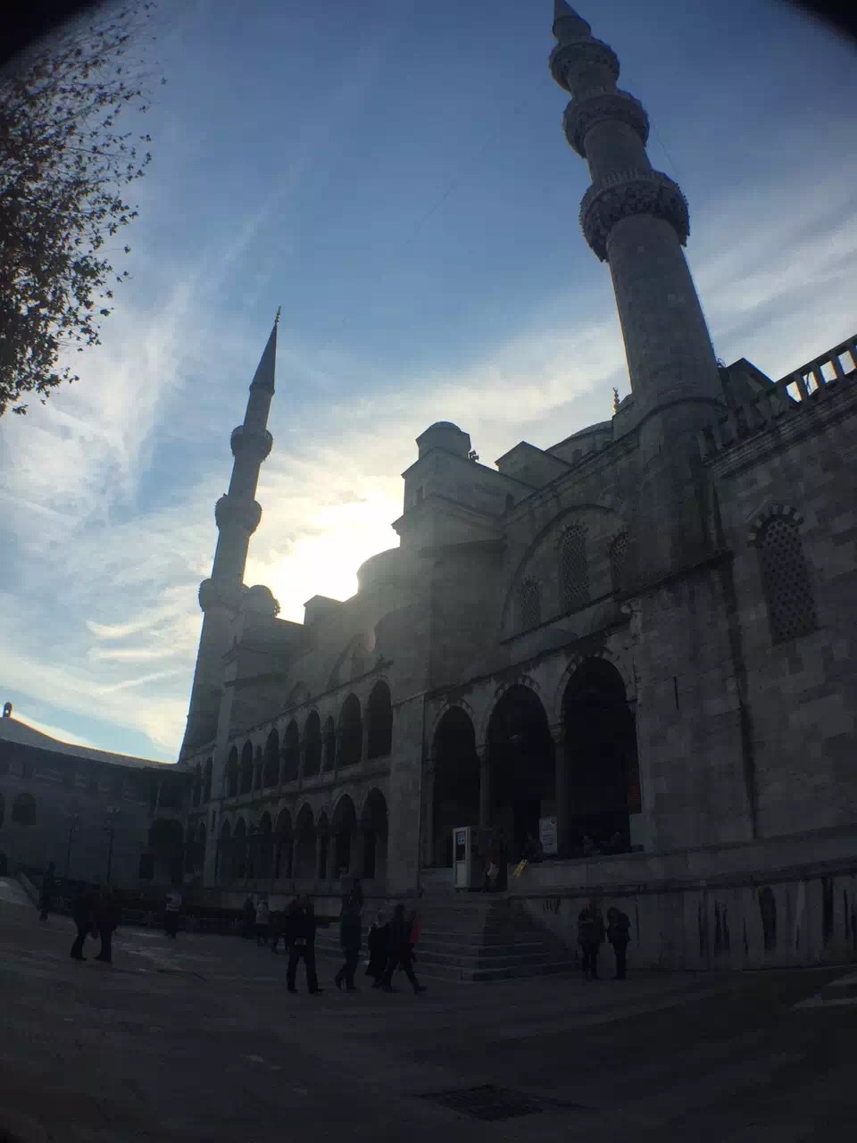 wKgBZ1l2ugiAGi5uAAJEGKvOOdQ45.jpeg?imageView2%2F2%2Fw%2F680%2Fq%2F90%7CimageMogr2%2Fstrip%2Fquality%2F90