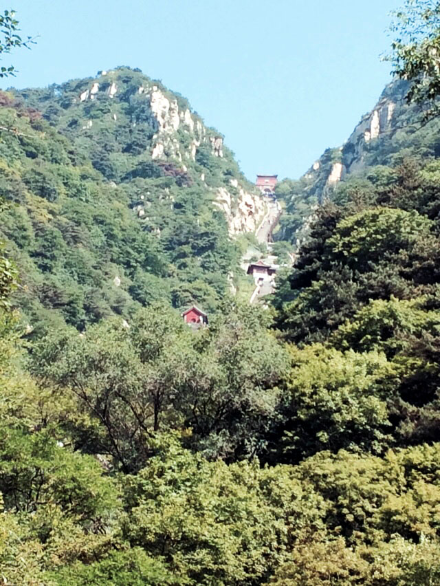 泰山龙门登山路