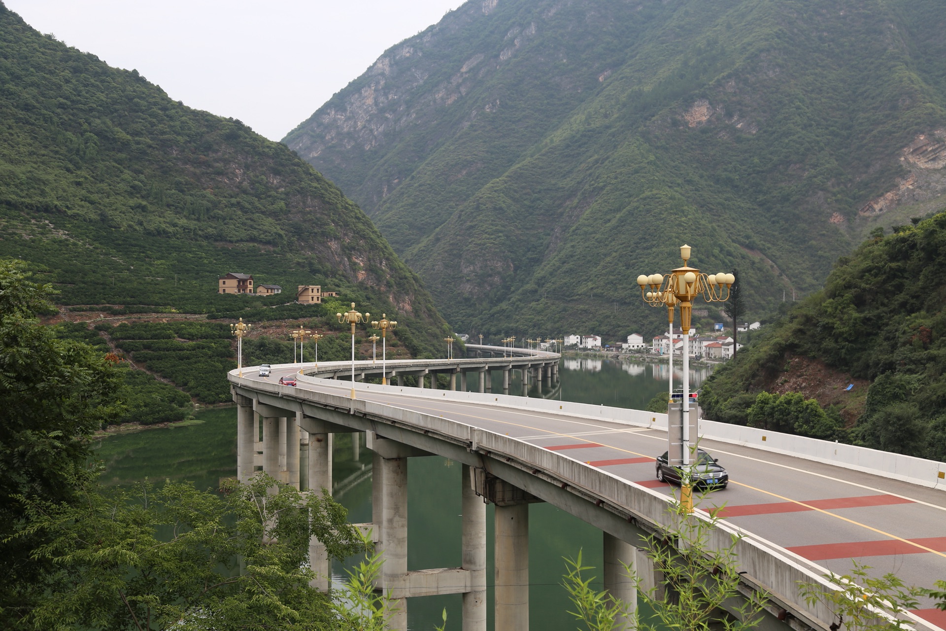 昭君村水上公路图片