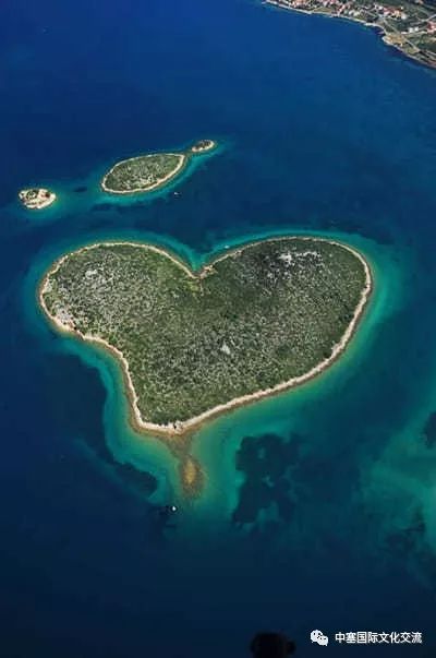 克罗地亚 自由行攻略  很难找得到比加勒斯恩杰克岛更有味道的心形岛