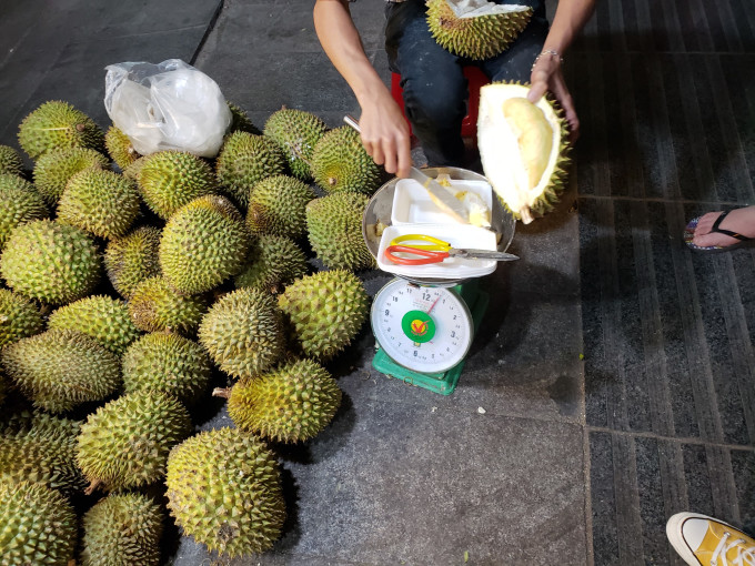 最便宜的水果花篮 wKgIDVxWyzyADP9SAA8vGh_9CjU56.jpeg?imageView2%2F2%2Fw%2F680%2Fq%2F90%7CimageMogr2%2Fstrip%2Fquality%2F90