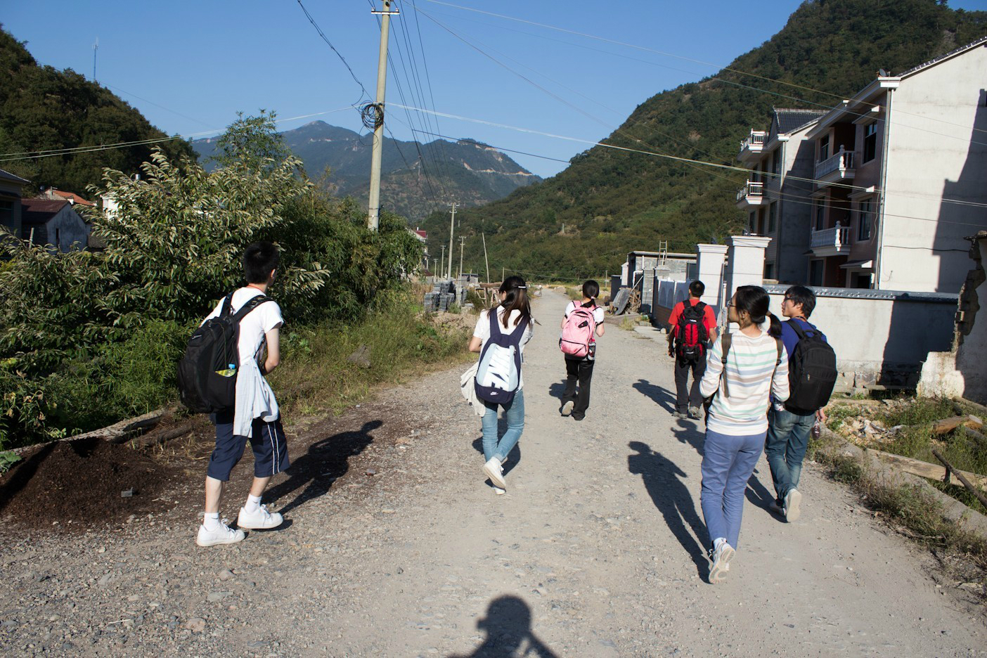 临安浙川人口_题临安邸图片(3)