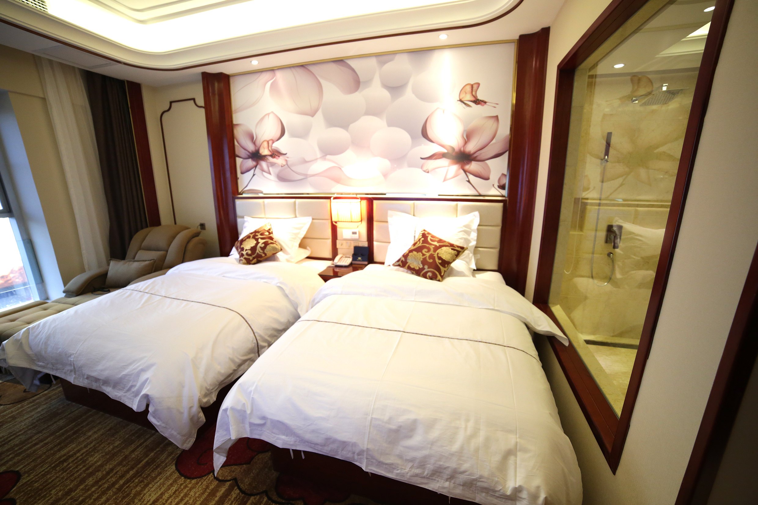 芒市皇佳大酒店